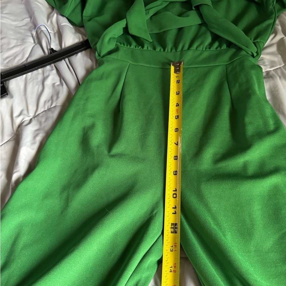 Green short sleeve jumpsuit size medium - Picture 9 of 11